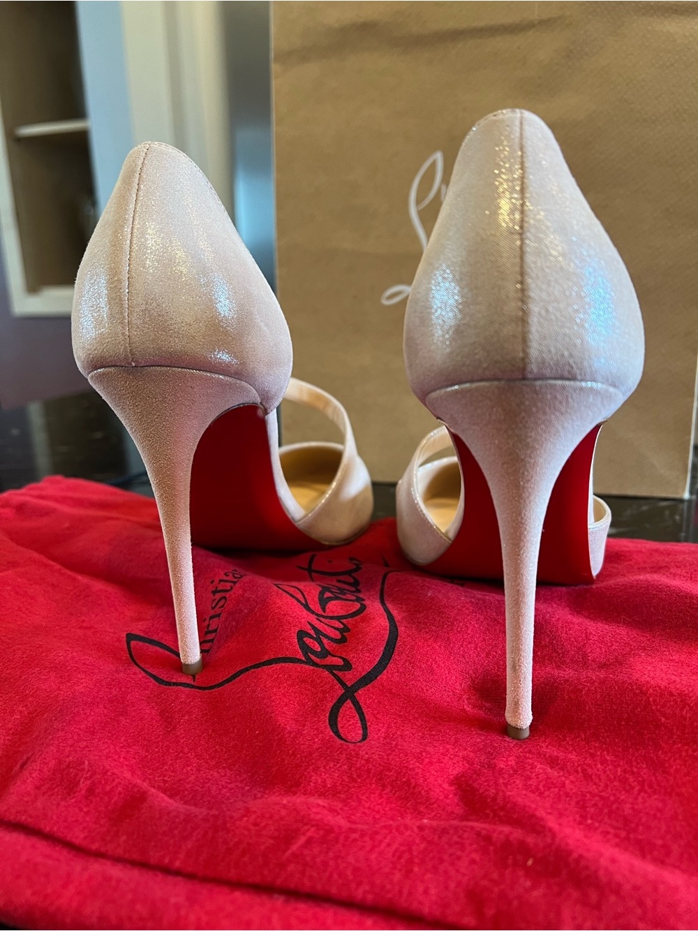 Christian Louboutin Catchy One 100 Pumps in Suede Lame - Picture 3 of 11